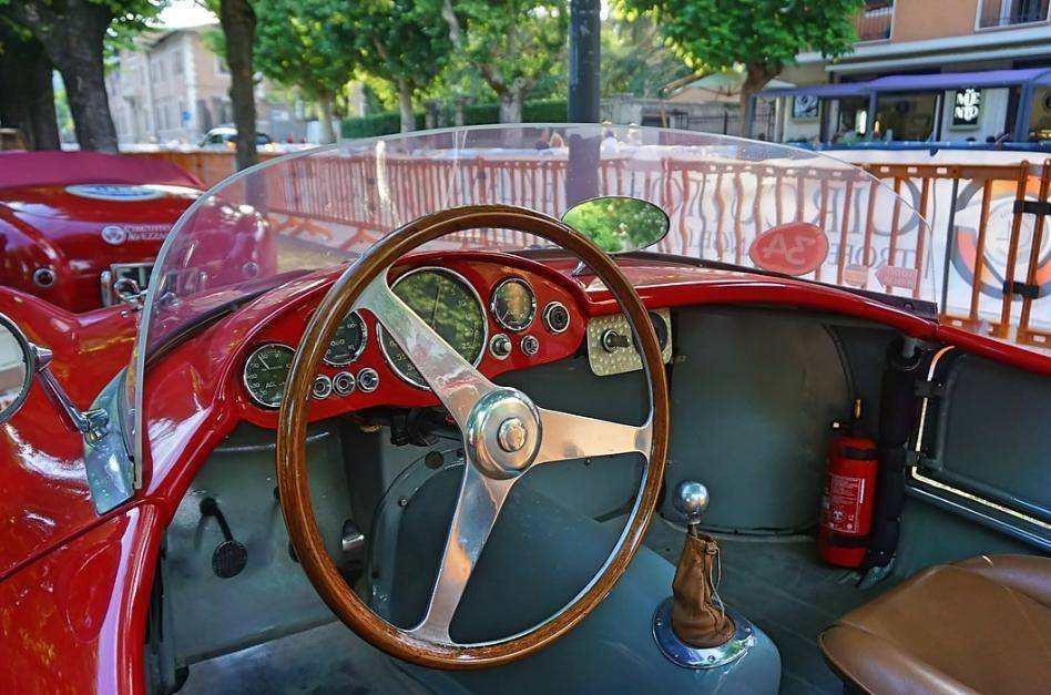 够击败它们, 那一年位于