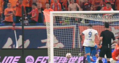 克雷桑射门, src, 撑手碰球不 克雷桑射门, src, 撑手碰球不